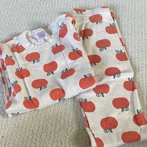 Hanna Andersson Kids Pumpkin Print Pajamas, size 150